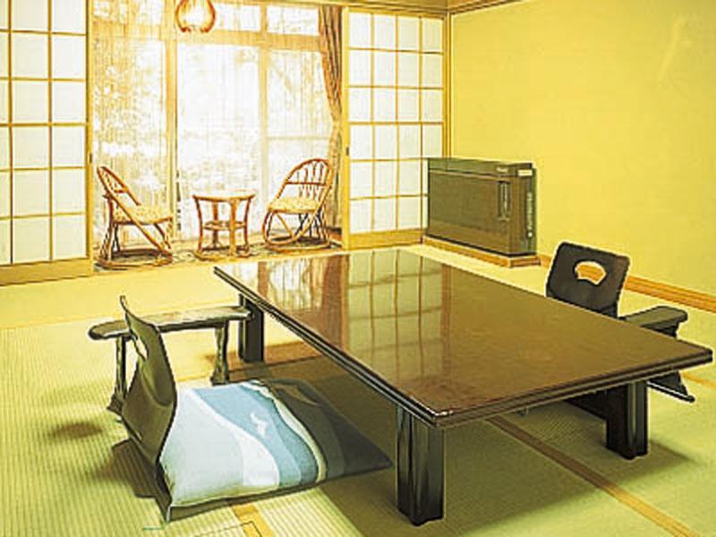 Yugawara Onsen Ryokan Uohan Extérieur photo