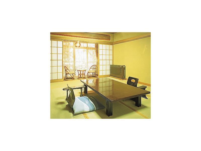Yugawara Onsen Ryokan Uohan Extérieur photo