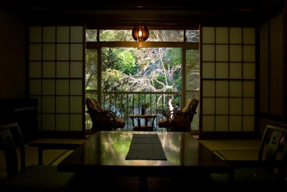 Yugawara Onsen Ryokan Uohan Extérieur photo