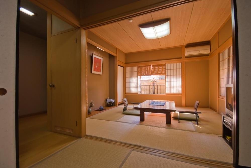 Yugawara Onsen Ryokan Uohan Chambre photo