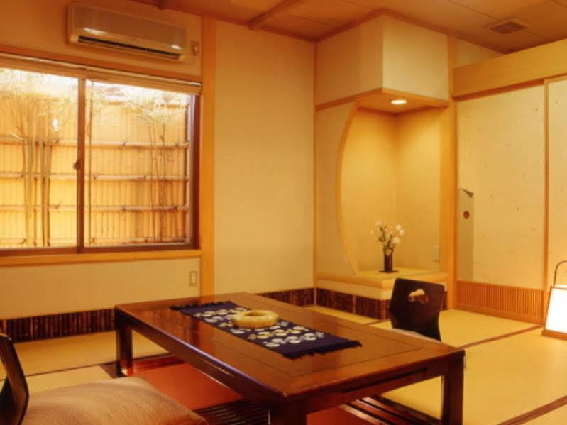 Yugawara Onsen Ryokan Uohan Extérieur photo